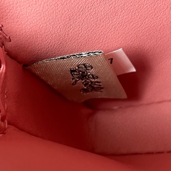 Coach Card Case🎈🎈 - Picture 8 of 8